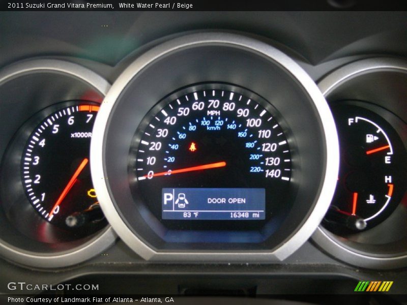 White Water Pearl / Beige 2011 Suzuki Grand Vitara Premium