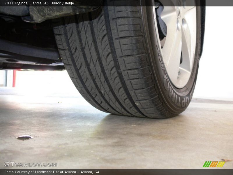 Black / Beige 2011 Hyundai Elantra GLS