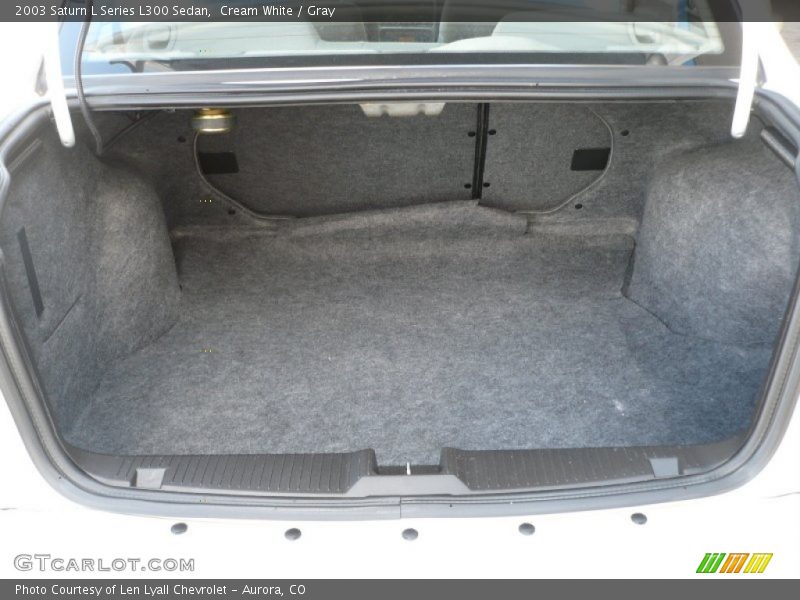 Cream White / Gray 2003 Saturn L Series L300 Sedan