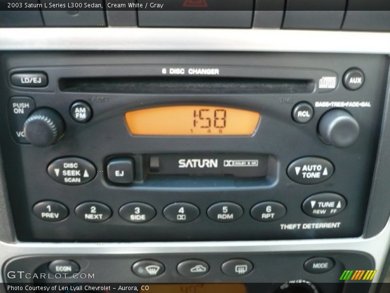 Cream White / Gray 2003 Saturn L Series L300 Sedan