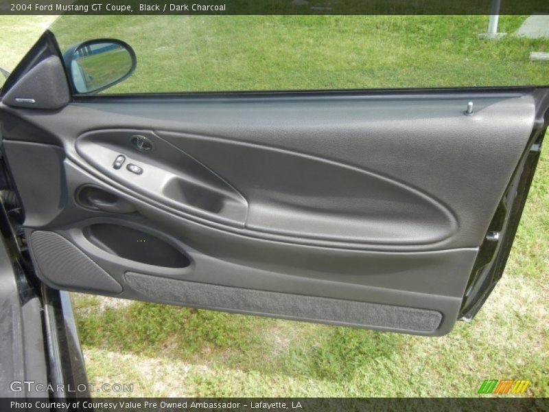 Black / Dark Charcoal 2004 Ford Mustang GT Coupe