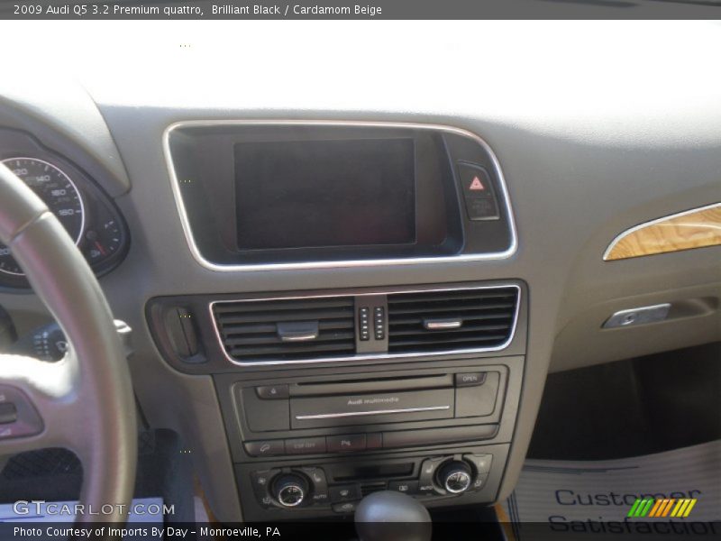 Brilliant Black / Cardamom Beige 2009 Audi Q5 3.2 Premium quattro