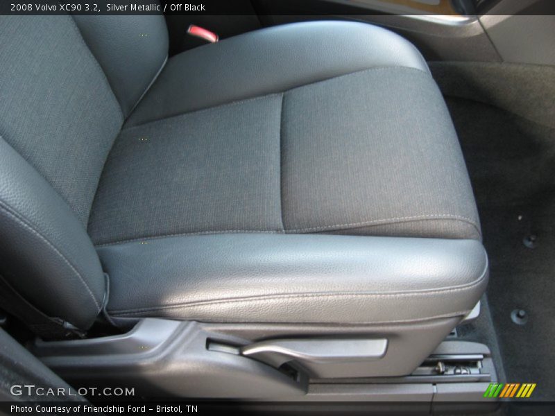 Silver Metallic / Off Black 2008 Volvo XC90 3.2