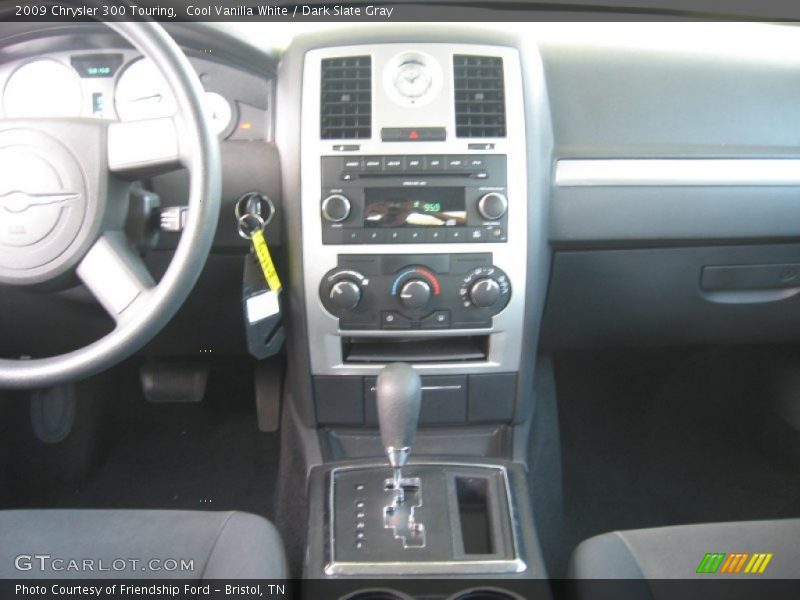 Cool Vanilla White / Dark Slate Gray 2009 Chrysler 300 Touring