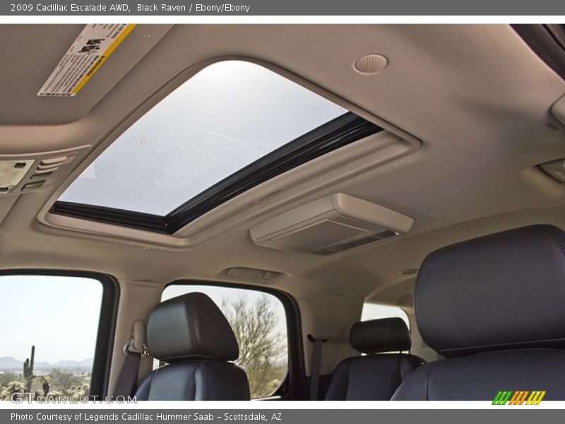 Sunroof of 2009 Escalade AWD