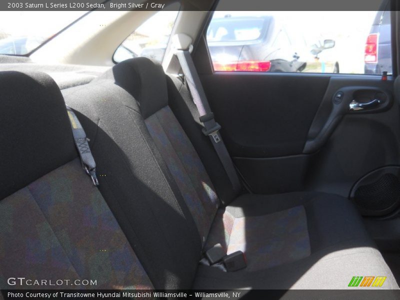 Bright Silver / Gray 2003 Saturn L Series L200 Sedan