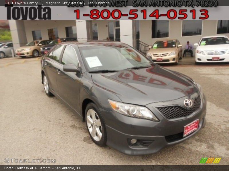 Magnetic Gray Metallic / Dark Charcoal 2011 Toyota Camry SE