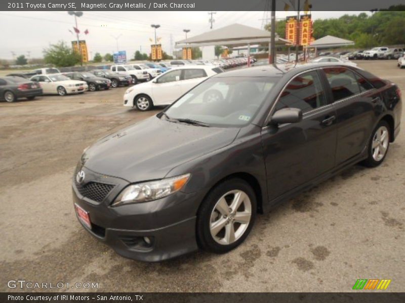 Magnetic Gray Metallic / Dark Charcoal 2011 Toyota Camry SE