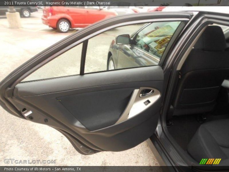Magnetic Gray Metallic / Dark Charcoal 2011 Toyota Camry SE