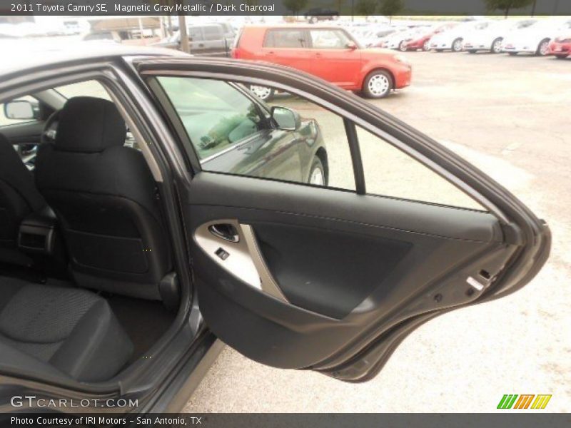 Magnetic Gray Metallic / Dark Charcoal 2011 Toyota Camry SE