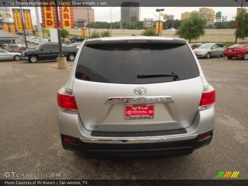 Classic Silver Metallic / Ash 2011 Toyota Highlander V6