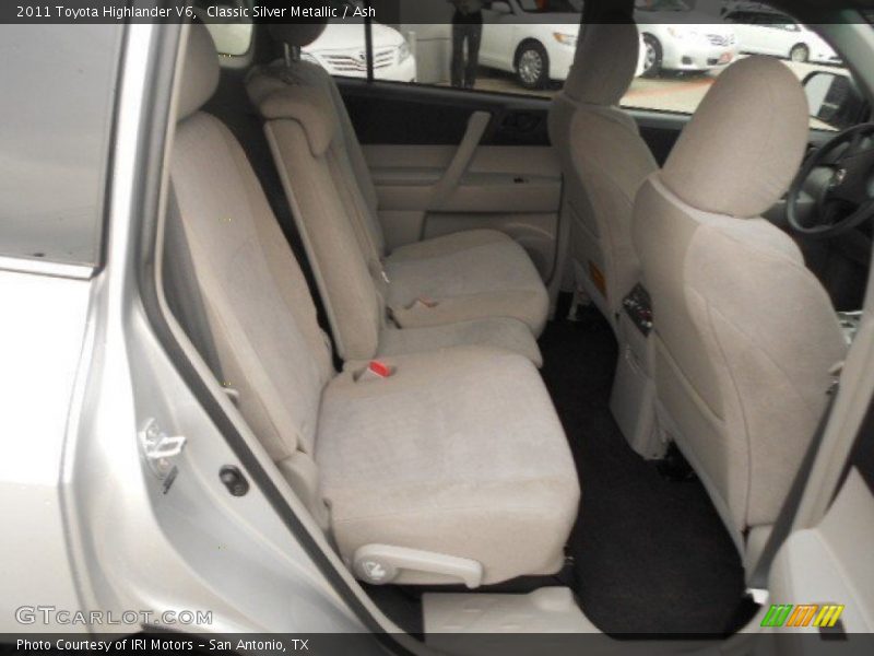 Classic Silver Metallic / Ash 2011 Toyota Highlander V6