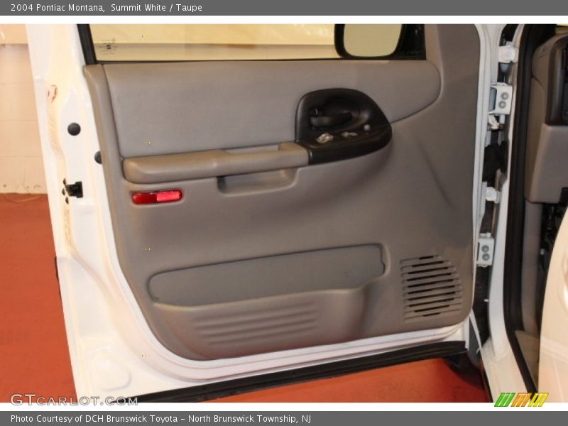 Summit White / Taupe 2004 Pontiac Montana