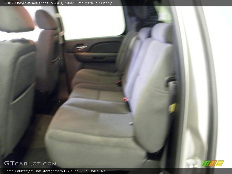 Silver Birch Metallic / Ebony 2007 Chevrolet Avalanche LS 4WD