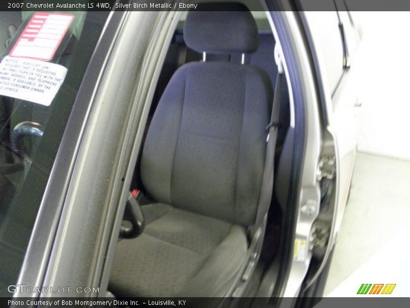 Silver Birch Metallic / Ebony 2007 Chevrolet Avalanche LS 4WD