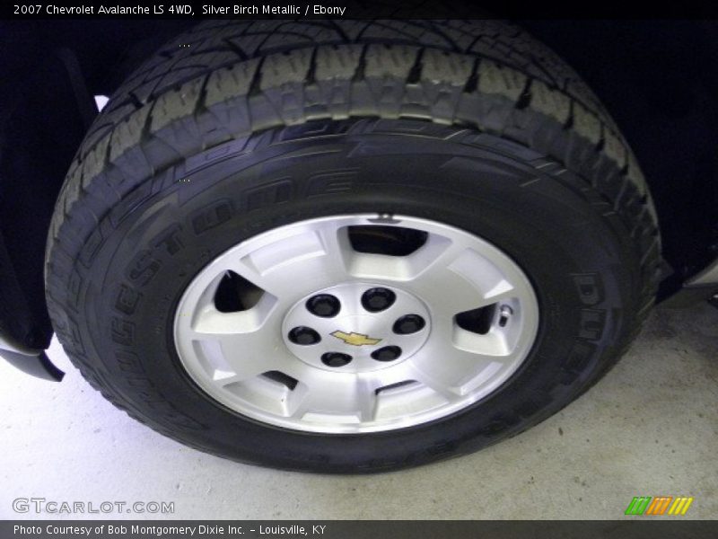 Silver Birch Metallic / Ebony 2007 Chevrolet Avalanche LS 4WD