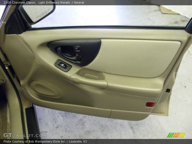 Light Driftwood Metallic / Neutral 2005 Chevrolet Classic