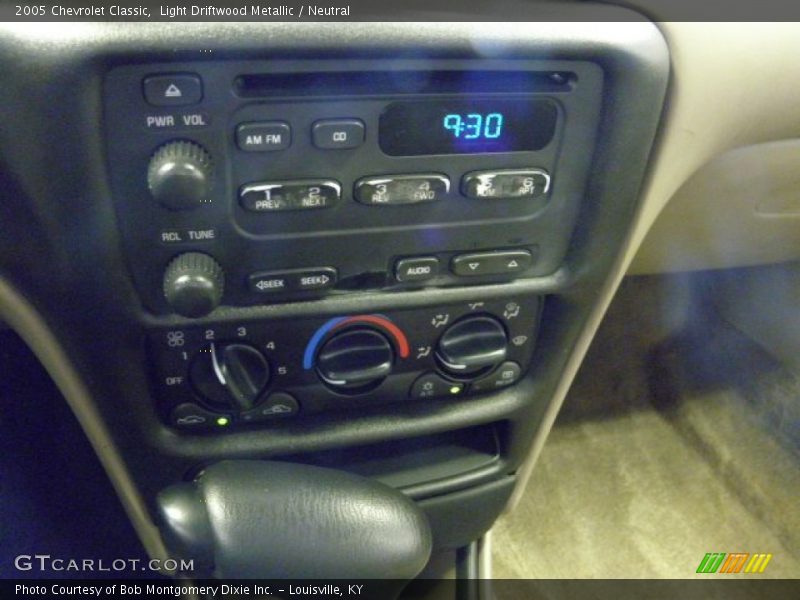Light Driftwood Metallic / Neutral 2005 Chevrolet Classic