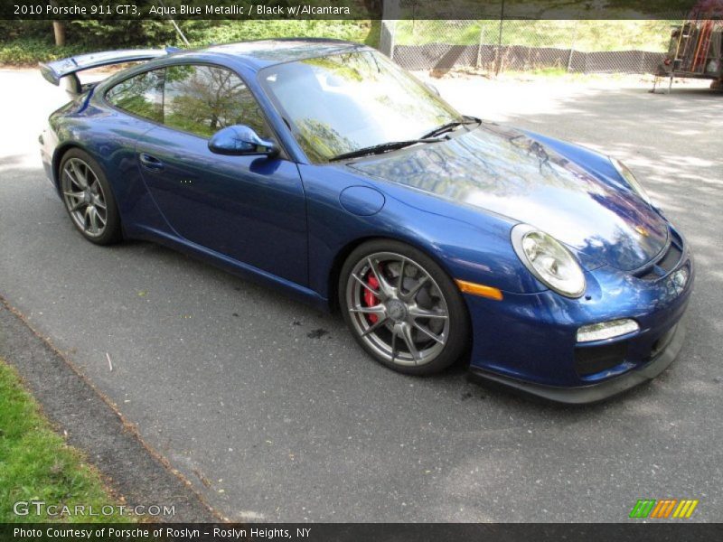 Front 3/4 View of 2010 911 GT3