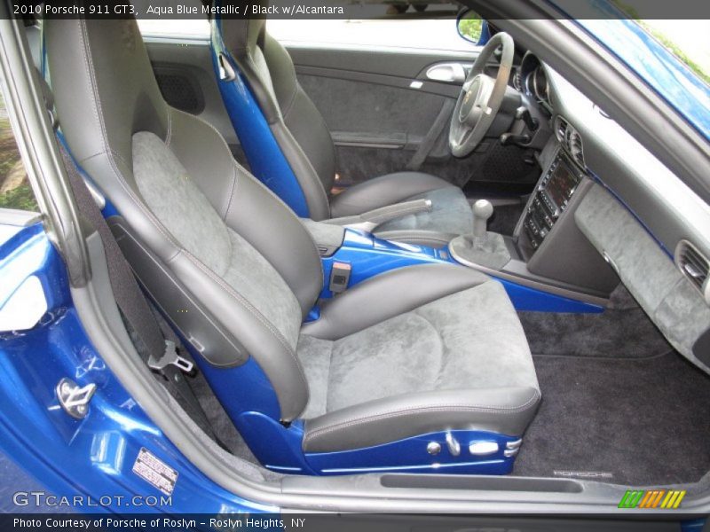 Front Seat of 2010 911 GT3