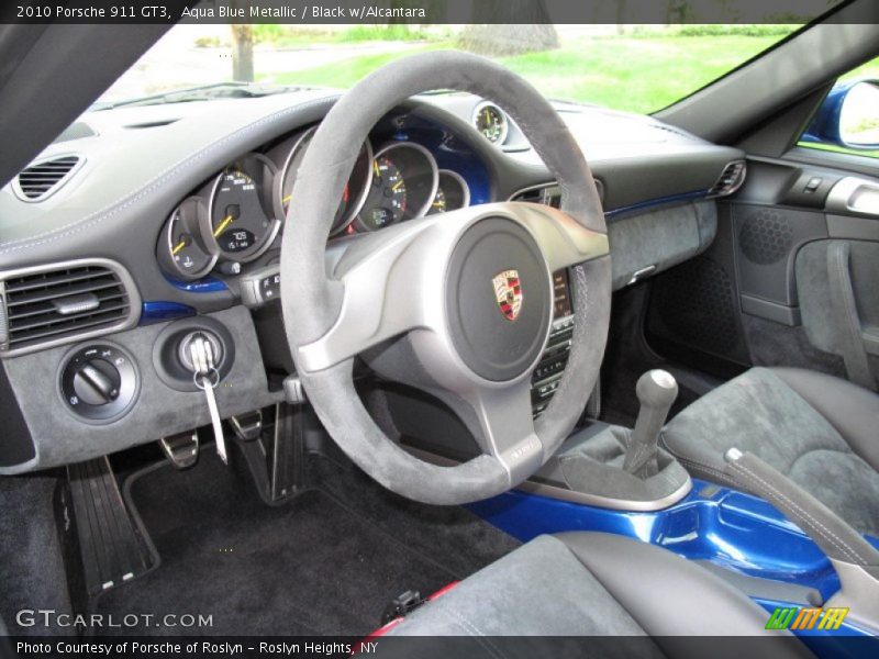 Dashboard of 2010 911 GT3