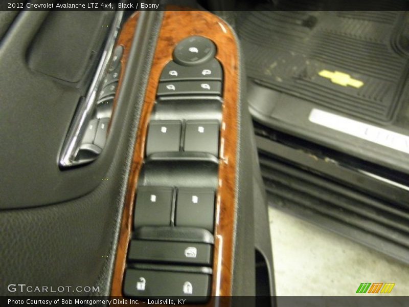 Black / Ebony 2012 Chevrolet Avalanche LTZ 4x4