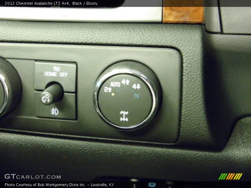 Black / Ebony 2012 Chevrolet Avalanche LTZ 4x4