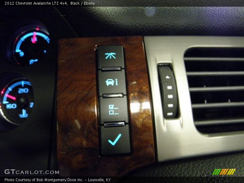Black / Ebony 2012 Chevrolet Avalanche LTZ 4x4