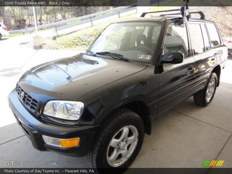 Black / Gray 2000 Toyota RAV4 4WD