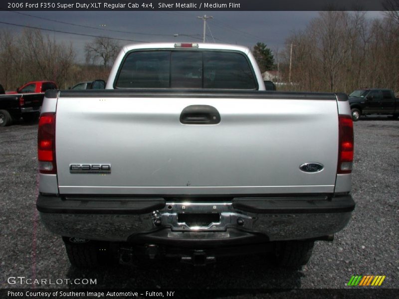 Silver Metallic / Medium Flint 2006 Ford F350 Super Duty XLT Regular Cab 4x4