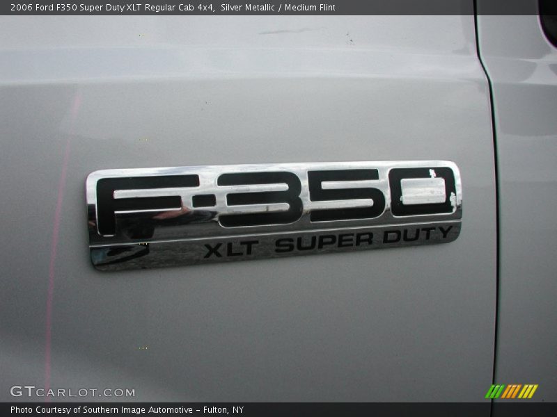  2006 F350 Super Duty XLT Regular Cab 4x4 Logo