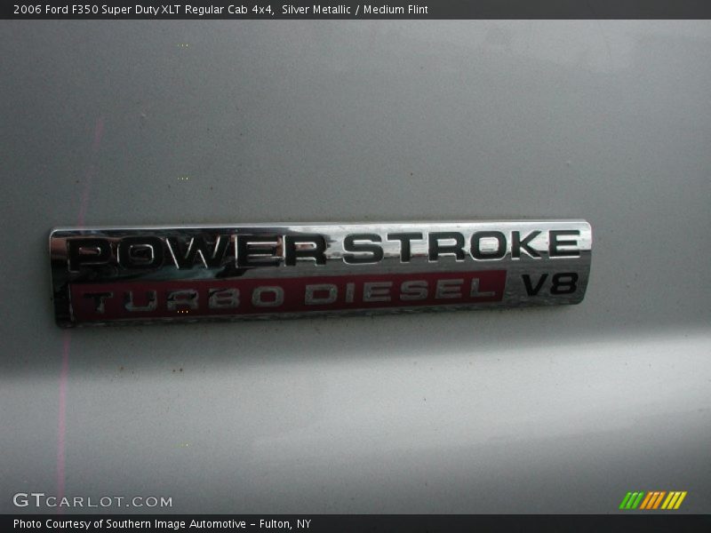  2006 F350 Super Duty XLT Regular Cab 4x4 Logo