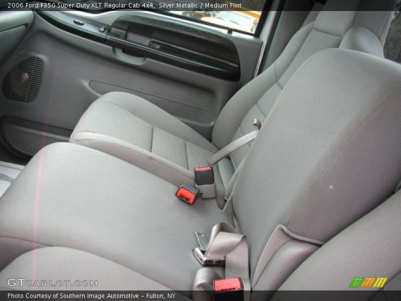 Silver Metallic / Medium Flint 2006 Ford F350 Super Duty XLT Regular Cab 4x4