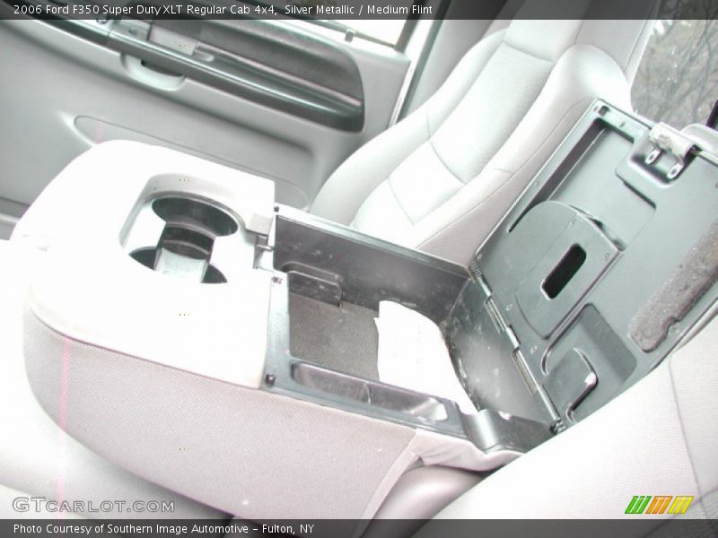 Silver Metallic / Medium Flint 2006 Ford F350 Super Duty XLT Regular Cab 4x4
