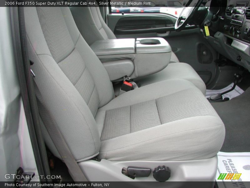 Silver Metallic / Medium Flint 2006 Ford F350 Super Duty XLT Regular Cab 4x4