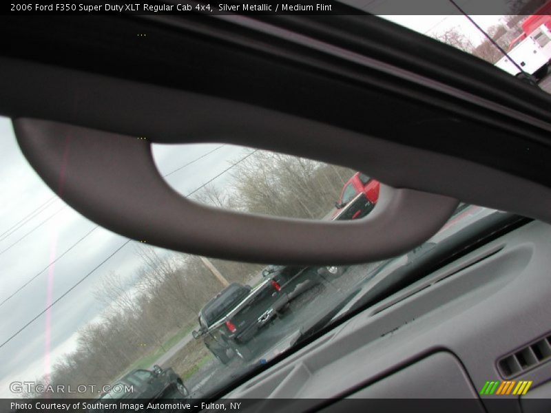 Silver Metallic / Medium Flint 2006 Ford F350 Super Duty XLT Regular Cab 4x4