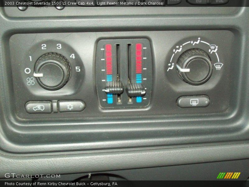 Light Pewter Metallic / Dark Charcoal 2003 Chevrolet Silverado 1500 LS Crew Cab 4x4