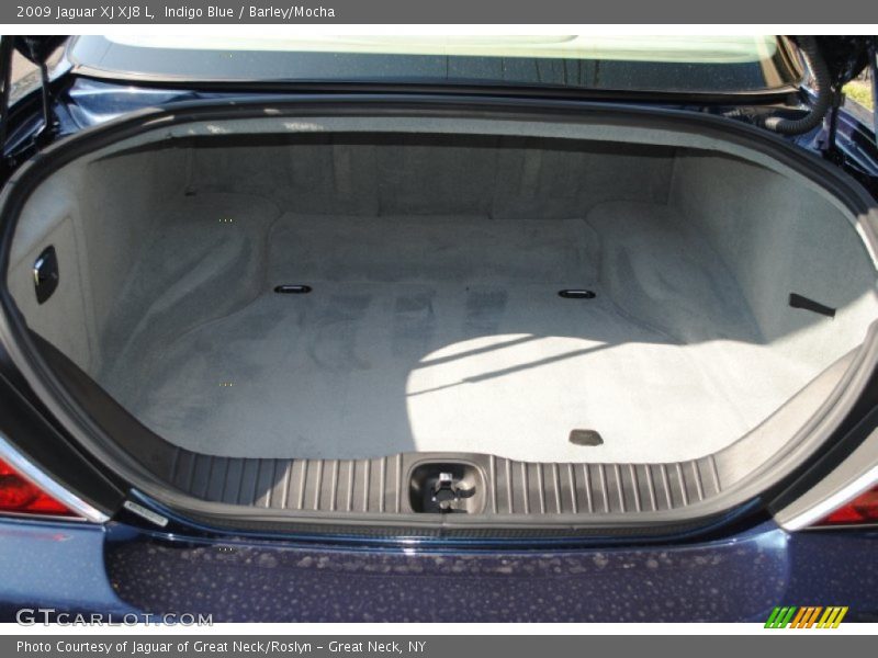 Indigo Blue / Barley/Mocha 2009 Jaguar XJ XJ8 L