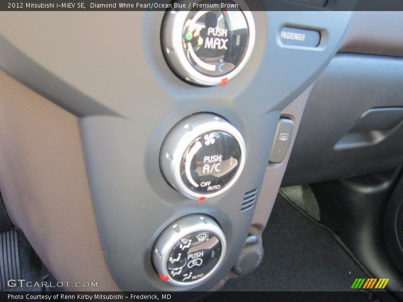 Controls of 2012 i-MiEV SE