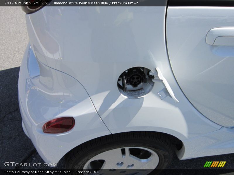 Diamond White Pearl/Ocean Blue / Premium Brown 2012 Mitsubishi i-MiEV SE
