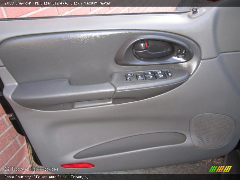 Black / Medium Pewter 2003 Chevrolet TrailBlazer LTZ 4x4