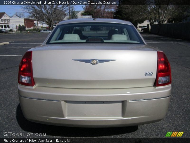 Linen Gold Metallic / Dark Slate Gray/Light Graystone 2006 Chrysler 300 Limited
