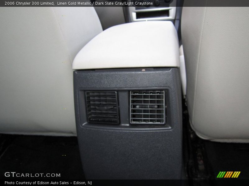 Linen Gold Metallic / Dark Slate Gray/Light Graystone 2006 Chrysler 300 Limited