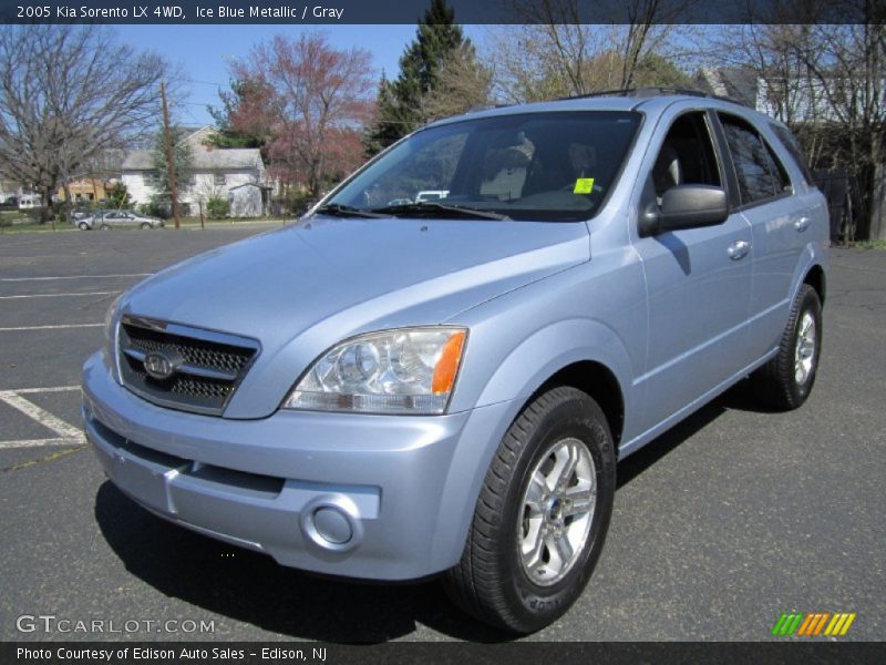 Front 3/4 View of 2005 Sorento LX 4WD