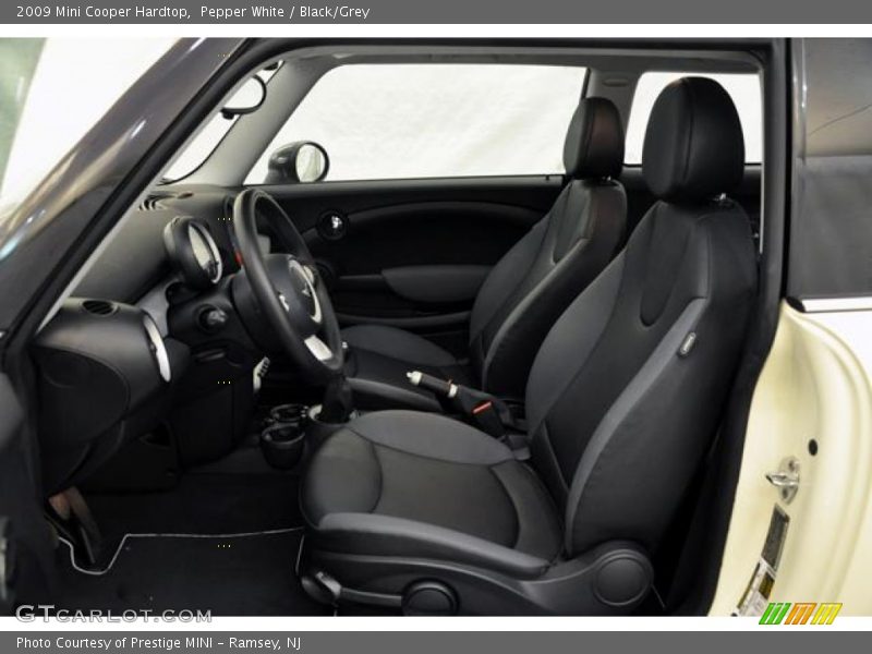 Pepper White / Black/Grey 2009 Mini Cooper Hardtop