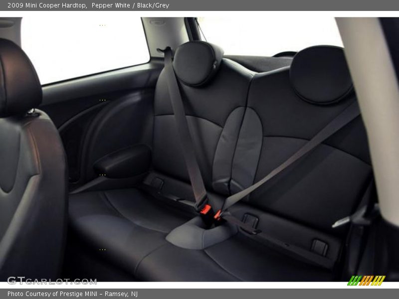 Pepper White / Black/Grey 2009 Mini Cooper Hardtop