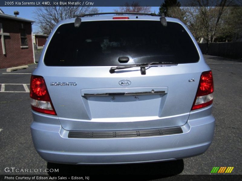 Ice Blue Metallic / Gray 2005 Kia Sorento LX 4WD
