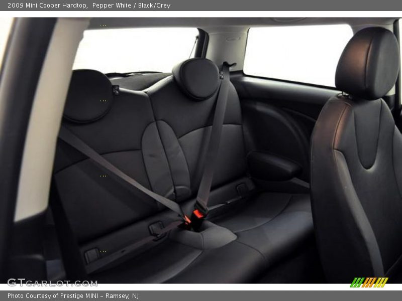Pepper White / Black/Grey 2009 Mini Cooper Hardtop