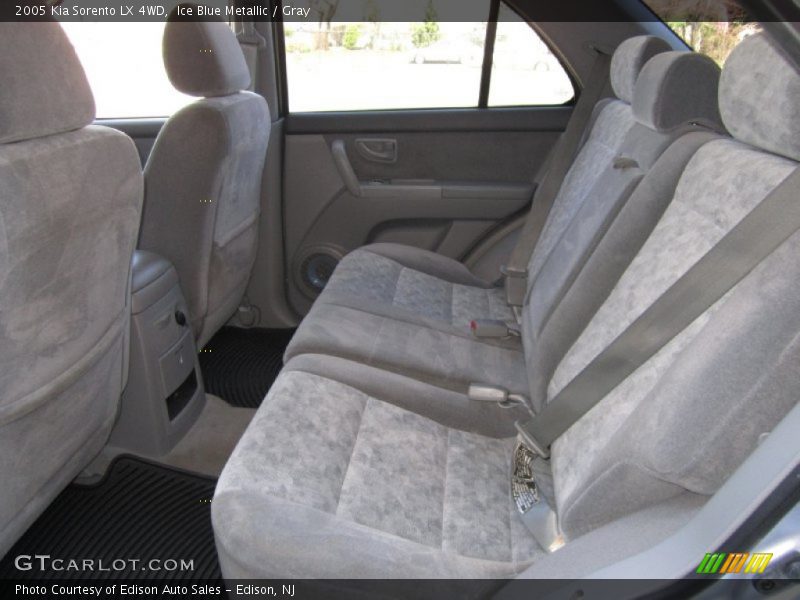 Rear Seat of 2005 Sorento LX 4WD