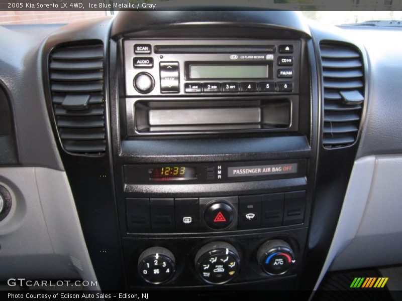 Ice Blue Metallic / Gray 2005 Kia Sorento LX 4WD
